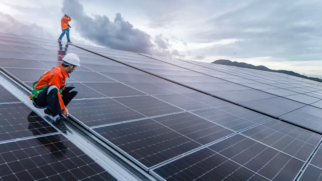 Güneş enerji paneli kurulumu