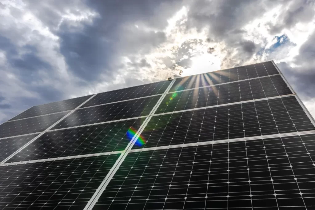 Solar voltaik nedir?