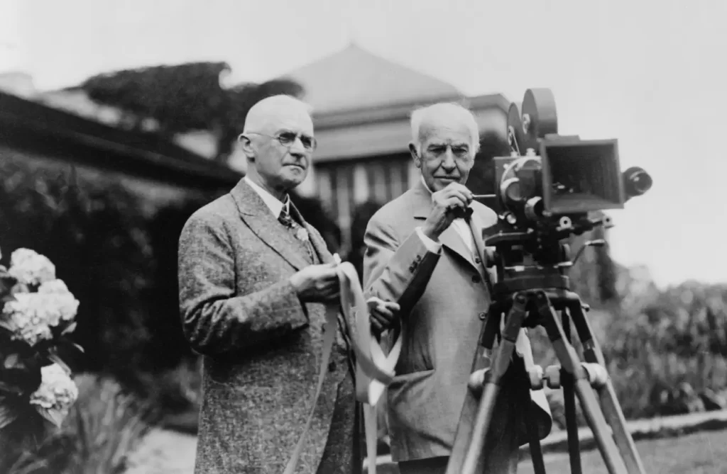 Thomas Edison kimdir? Hayatı ve icatları
