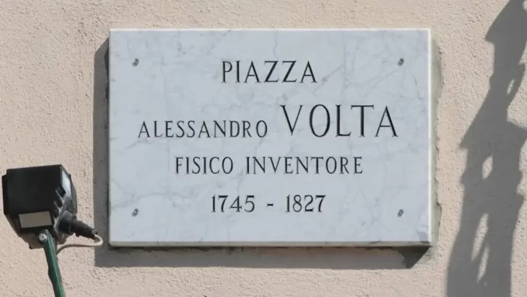 Alessandro Volta mezarı